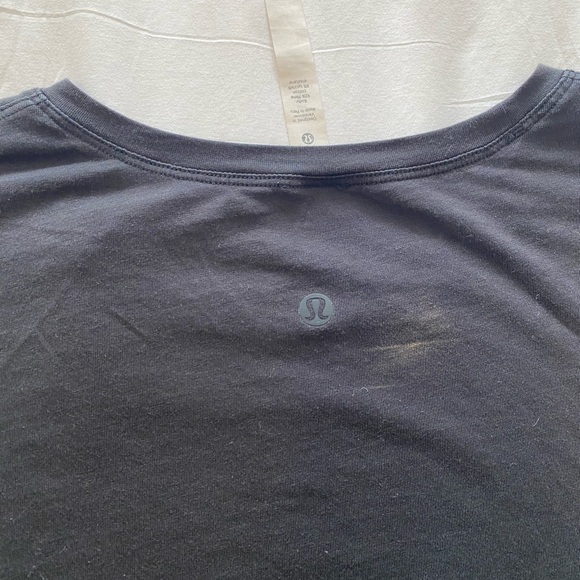 Lululemon Athletica Black Short Sleeve Tee - Picture 2 of 3